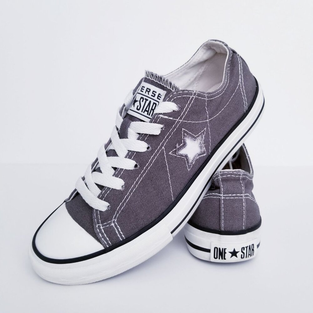 Converse One Star with Free Gift!